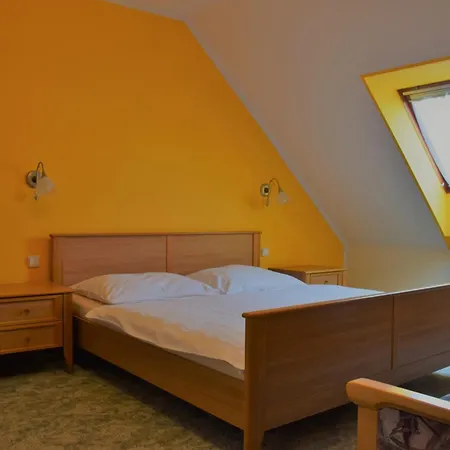Bohemia 3* Lomnice nad Lužnicí